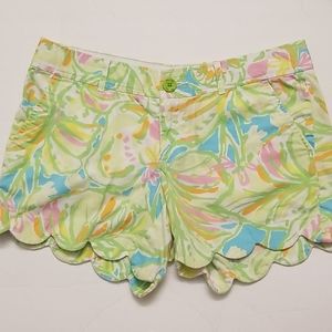 Lilly Pulitzer 'The Buttercup Short' Scalloped 6